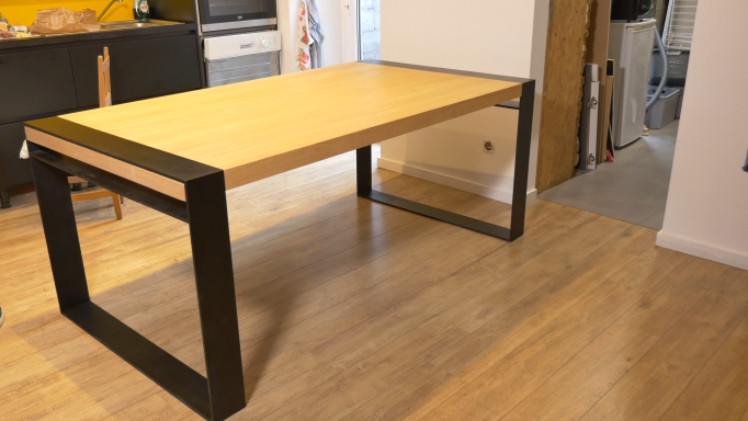 Fabriquer sa table de salle à manger en bois et métal
